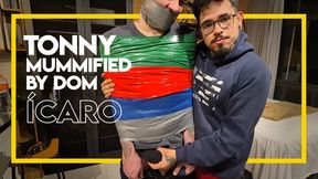 Tonny Mummified by Dom Ícaro (1080p) Gay Bondage - Gay Domination - Mummification - Tape Bondage - BDSM