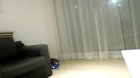 esposa puta y ninfomana se hace romper el culo delante del marido y lo disfruta mucho...