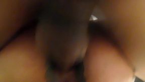 esposa puta y ninfomana se hace romper el culo delante del marido y lo disfruta mucho...