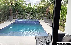 Hot blonde milf realtor fucks to close deal - sarah harlow