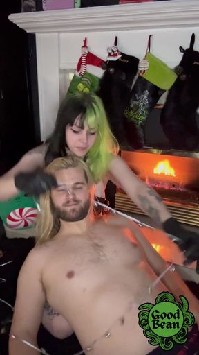 Kinky couple celebrates kinkmas with bell stapling