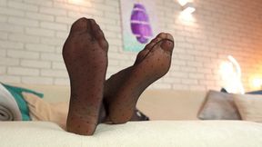 Amber Use Slave As Footrest - Dark Pantyhose In Dots - Part 1