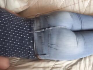My wife's stepsister asks me to cum on her booty, this babe likes cum all over her body