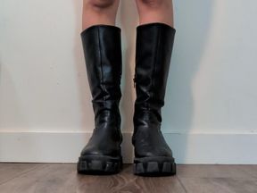 TAKING OFF BLACK BOOTS AND SOCKS | Miinxiiee
