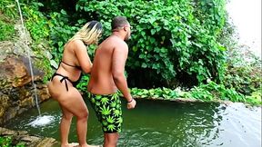 ALMO&Ccedil_ANDO COM A WANESSA BOYER ... DANDO PICA A MILANESA E TOMANDO BUCETADA DE CU NA SOBREMESA