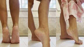 petite video en sortant de la douche.. mes pieds sont propres mais mes talons ...