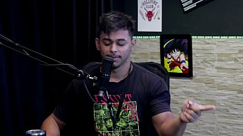 Aprendeu a gravar porn&ocirc_, tem os &acirc_ngulos corretos, teve que aprender a fuder melhor, e precisa saber o nome das posi&ccedil_&otilde_es - Guilherme Filmmaker Porn&ocirc_ (WATCH ON: SHEER/RED)