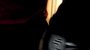 98 encontre al vecino se la chupe en el ascensor y me lleno el culo de leche en el balcon, capitulo 98