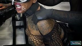 the kinky queen  dark dea  in fetish gyno-examination with pissing and hard fucked