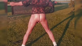 Voyeur, šaty – veřejný film amatérských amerických crossdresserských gay děvek ve spodním prádle šukaných do zadku