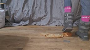 Chrissy furry buckle boots bread crush