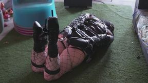 Solo Fishnet Hogtie Squirm – Leather Mitts, Steel Chain, Tape Gag + Fishnet Face & Relentless Vibrator (11:28)