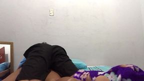 na cama com ele flakael sem camisinha