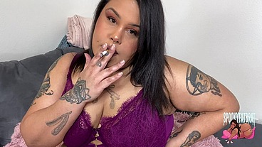 Hot Cigarette Smoking BBW spookyfatbrat