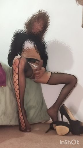 Shemale entertains herself