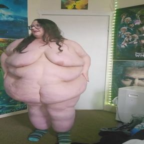 Let This SSBBW Strip for You