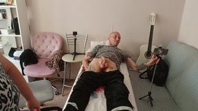 a neighbor came to give a blowjob to swallow a portion of sperm