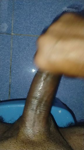 Masturbated using aloe vera. It's a very smooth and highly enjoyable experience. Very useful for fucking.