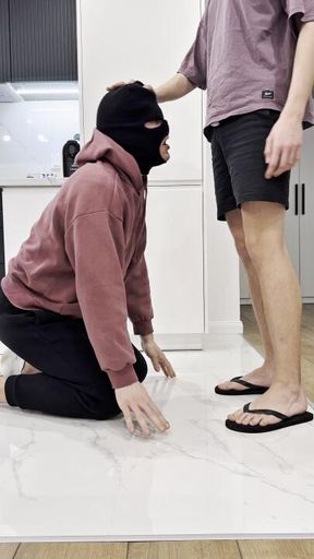 Feet and spit humiliation of my sub 😈