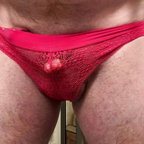 Jerking in SD lace panties