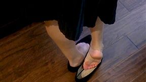 Real Estate Listing Agent Monica Merlot's Frenetic Shoeplay and Cum in Pants House Showing Tour (Full) - 720 wmv