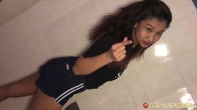 Naughty asian minx - amateur porn video