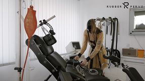 rubber-mistress prepares the clinic for examination