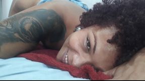 o corno do meu marido permitiu que eu chamasse um amigo pra foder e acabar de vez com meu tesao. enquanto ele assistia sua puta com outro na cama, me acariciava cheio de orgulho