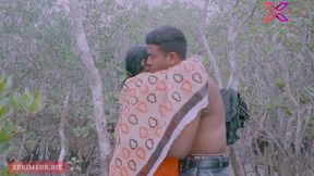 Hot Outdoor Sex with Desi Indian Bhabhi