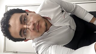 Mexican is jerking his cock at the office&#039;s bathroom