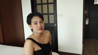 Thai babe with short hair is ready to take on a BWC