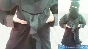 Arabian GF twerks while getting fucked