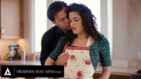 Cheating Housewife Agrees To Free Use Creampie To Please Her Horny Husband!