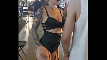 Dans 1h sortie d&#039_une vid&eacute_o exclusive : j&#039_ai film&eacute_ un strip tease priv&eacute_ avec ...