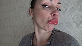 puckered lips
