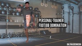 Personal trainer Footjob domination