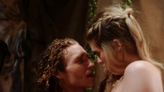 Lad with long hair and a thick cock bangs a chubby chick