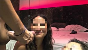 blooper: me vine antes de tiempo pero las dos se sorprenden del lechazo que les iba a dar