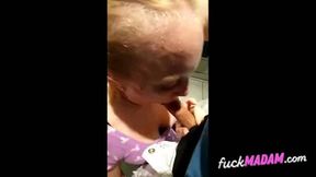 Dans les toilettes de McDo