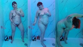 sous la douche avec gode et womanizer