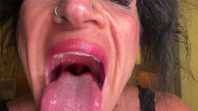 Gulp Thanksgiving: Goddess Kandy Feasts &amp; Swallow You Down Her Throat