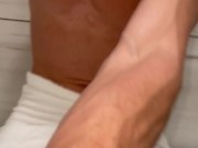 Jerked Off In The Sauna But Got Busted By A Twink, Gladly He Didn't Mind To Help! 🍆🍑