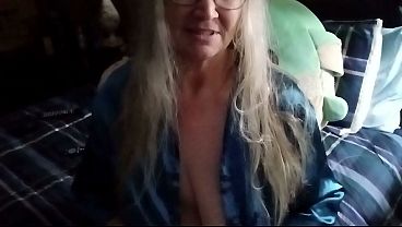 Momma Vee - Come Fuck Your &quot_Step&quot_ Mom!