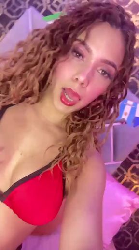 Curvy woman shows off her body in a solo scene