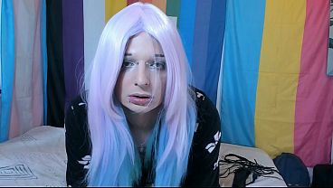 Quinn Way shows off her cock in a jerk-off