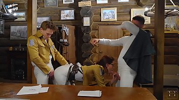 Hange roughly fucked by Ervin and Levi in the office of Survey Corps (cosplay)