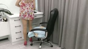 During sitting your hear the noises of the toy WMV FULL HD 1080p