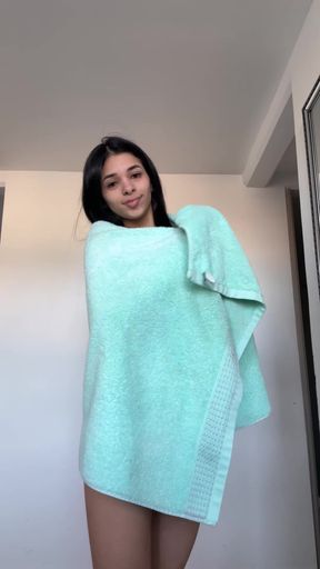 Amateur with big tits and ass exposes her body for a naughty photoshoot.