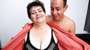 ”Lustful mature BBW getting seduced in the shower”