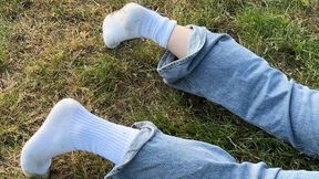 Amelie goes for a walk in the park and gets her socks dirty